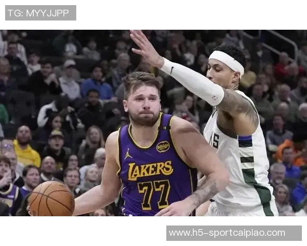 湖人对雄鹿的失利是否意味着球队在关键时刻的脆弱性首次显现 湖人对雄鹿的失利是否意味着球队在关键时刻的脆弱性首次显现